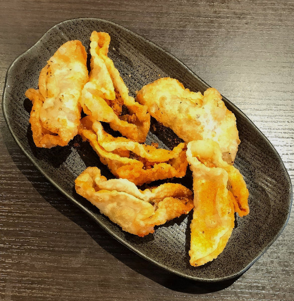 「スパイシー揚げ餃子 400円」@中華ダイニング 秀丸の写真