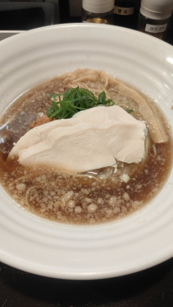 「背脂煮干しそば」@麺屋 ゆるり。の写真