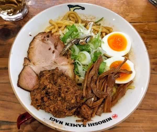 「特製煮干し油そば ￥1050」@ラーメン凪 大宮店の写真