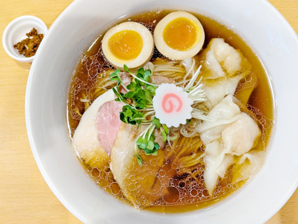 「醤油ラーメン＋海老ワンタン＋半熟煮玉子」@麺屋 木ノ下の写真