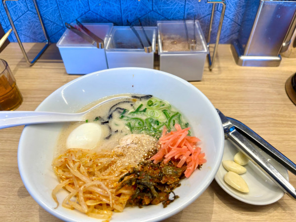 「玉子白丸(900¥)」@一風堂 佐野高萩店の写真