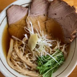 醤油チャーシュー麺