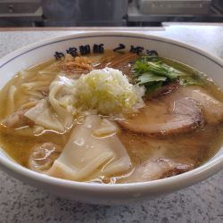 塩チャーシューワンタンめん