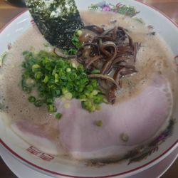 豚骨ラーメン