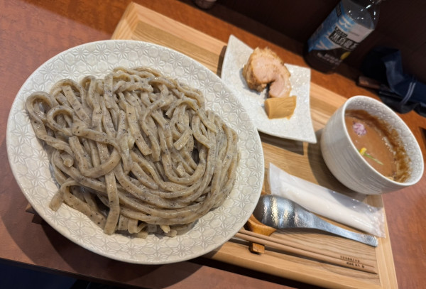 「御影つけめん（中） 麺増し」@手打式特級多加水 御影麺 鏑矢の写真