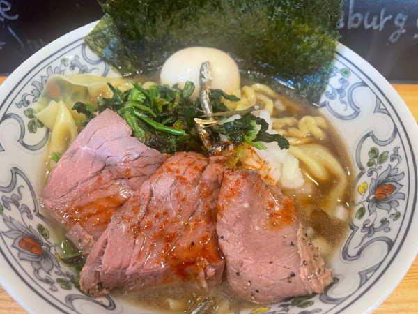 「すごい特製煮干しラーメン」@ビーフキッチンスタンド 西新宿店の写真