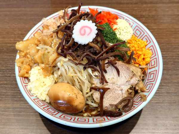 「限定 ソースまぜそば」@麺屋 神工の写真