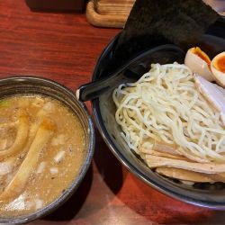 特製味噌つけ麺　930円