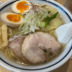 くろおびラーメン(塩)(大)＋ミニチャーシュー丼
