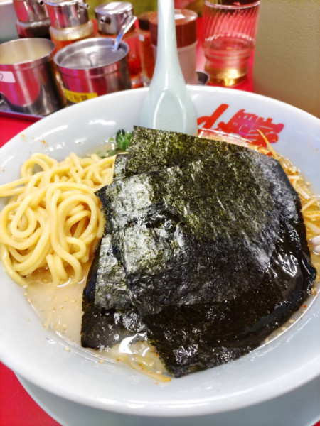 「塩ラーメン（690円）」@ラーメン山岡家 テクノポリスセンター店の写真