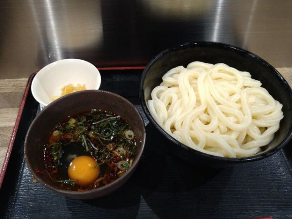 「旨辛つけ汁うどん」@つくもうどん 塩小路本店の写真