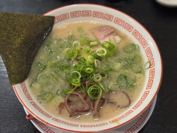 「長浜ラーメン」@博多長浜らーめん 六角堂 淵野辺本店の写真