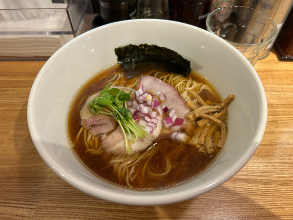 「醤油ラーメン」@らーめん処 くろ助の写真