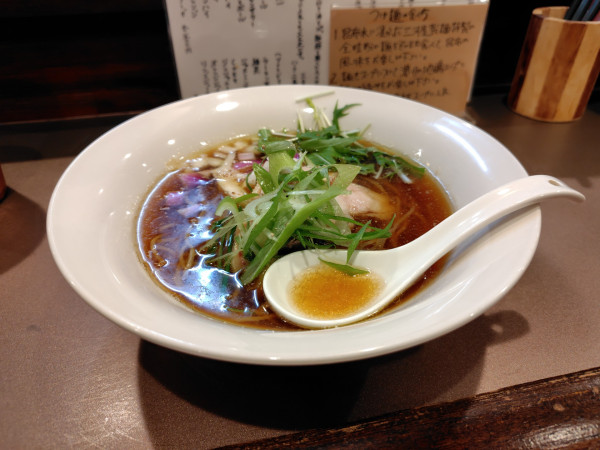 「醤油そば¥1000」@麺処 まがり鶏の写真