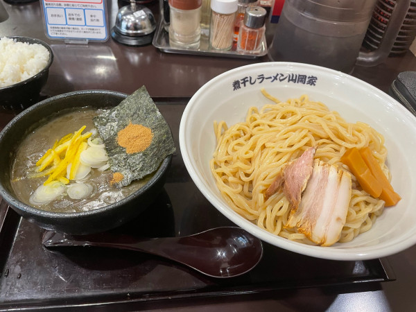 「極濃煮干しつけ麺」@煮干しラーメン山岡家 荒川沖店の写真