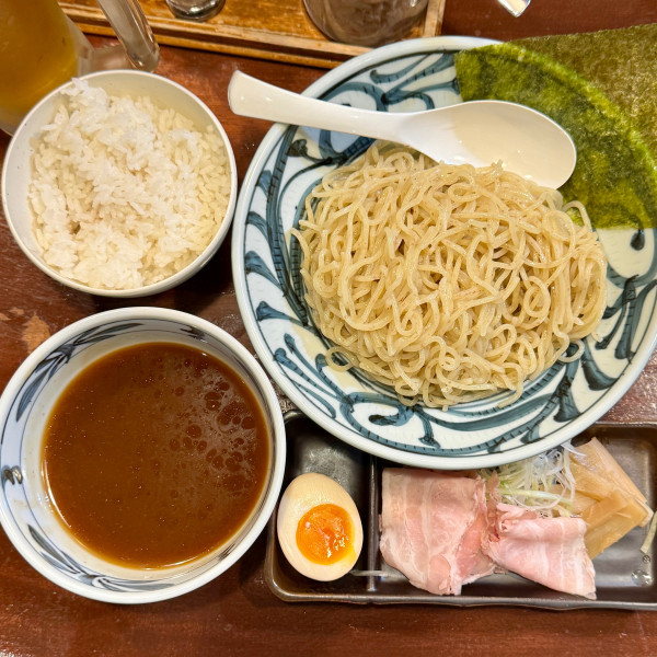 「冷やしざるつけ麺」@威風 川崎店の写真