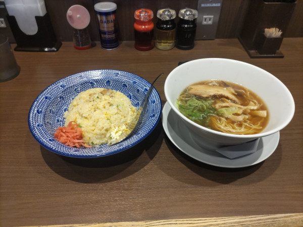 「満腹セット(醤油)」@松軒 中華食堂 練馬店の写真