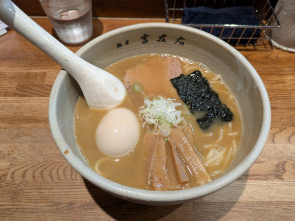 「味玉ラーメン1200円」@麺屋吉左右の写真