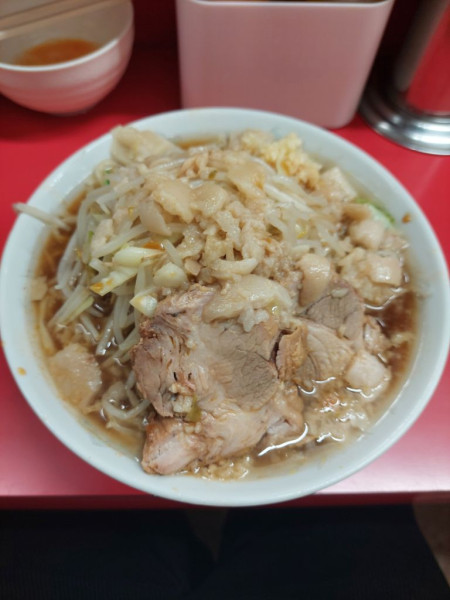 「小ラーメン＋生卵」@ラーメン二郎 上野毛店の写真