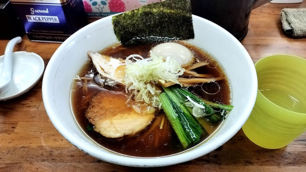 「味玉醤油らぁめん950円」@らぁめん 夢の写真