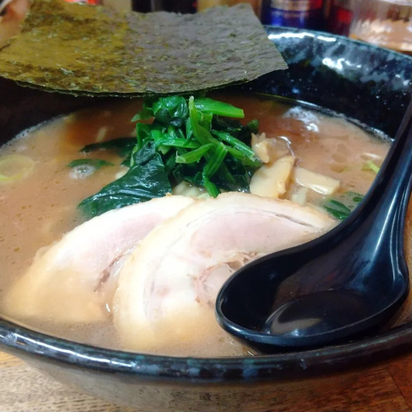 「#ラーメン #870円 #シュウマイセット #280円」@麺唐の写真