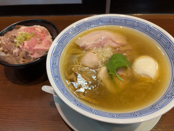 「塩味玉らぁめん」@らぁめん信shinの写真