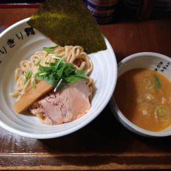 サーモンの濃厚つけめん