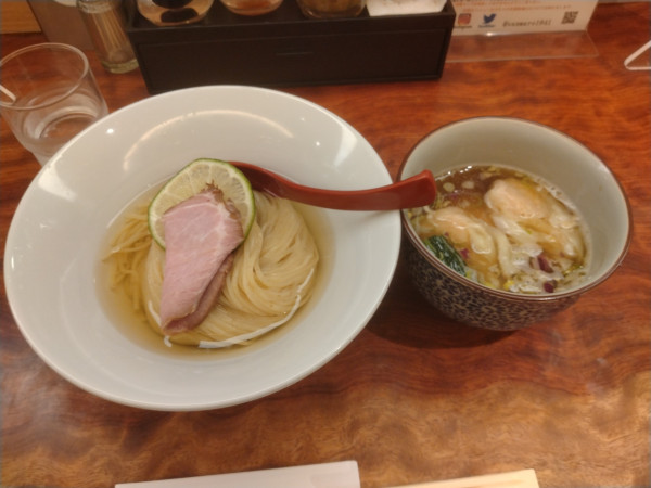 「特製昆布水つけ麺(煮干)¥1500-」@三馬路 東京店の写真
