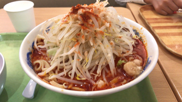 「辛ラーメン　並　840円」@ジャンクガレッジ イオンレイクタウンmori店の写真