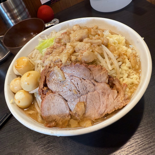 「ラーメン・漬けうずら『コール』 ニンニクマシ、アブラマシ」@マジックの道の写真