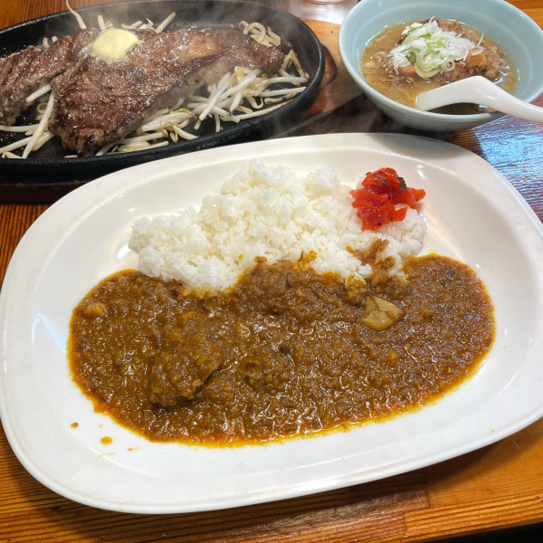 「インディアンホットカレーライス　小 （No1 やや辛）」@上海ジミーの写真