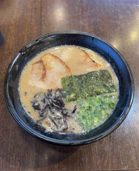 「濃厚ラーメン（900円）」@石田一龍 本店の写真