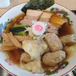 特製ワンタン麺1,210円