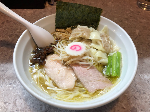 「魚介塩ワンタン麺」@桜台らぁ麺 美志満の写真