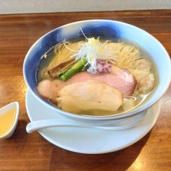 特選アゴ節らーめん　大盛