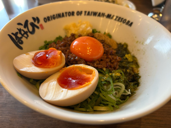 「元祖台湾混ぜそば　1100円」@元祖台湾まぜそば はなび 岐阜北鶉店の写真