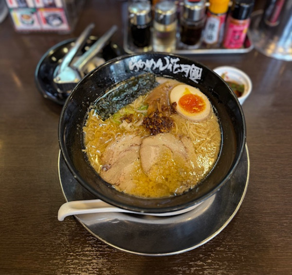 「嵐げんこつ(細麺・固め¥900)」@らあめん花月嵐 浅草橋店の写真