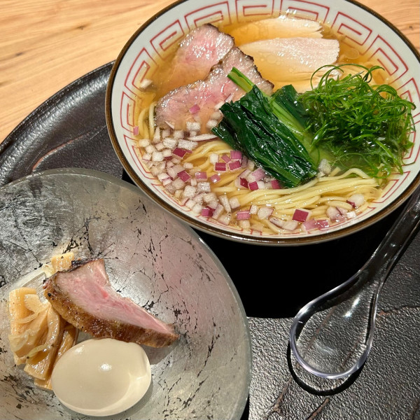 「宍道湖しじみと煮干しの醤油らぁ麺」@らぁ麺かりよん（仮）の写真