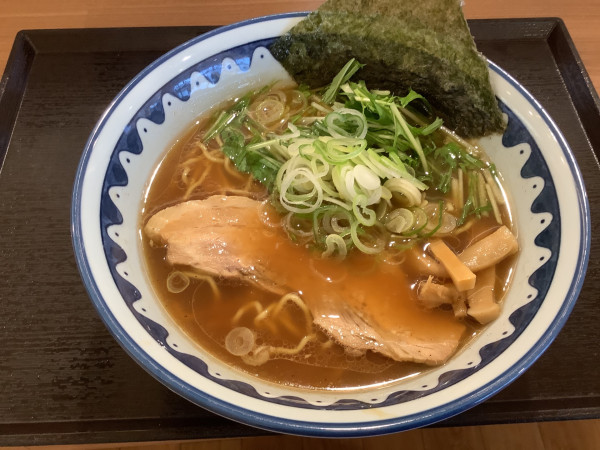 「道神醤油ラーメン　1080円」@麺屋 道神の写真