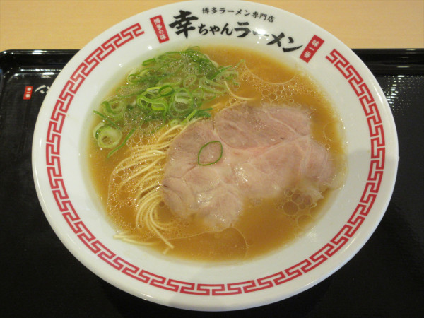 「豚骨ラーメン（880円）」@幸ちゃんラーメン ららぽーと立川立飛店の写真