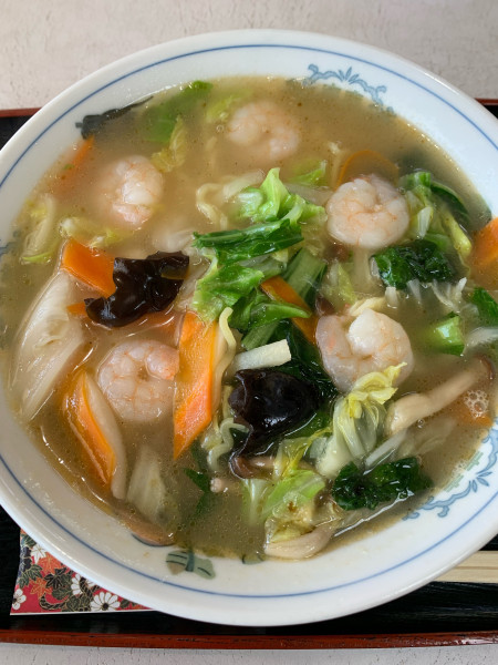 「えびそば(大盛り)」@中華料理 山久 亀有店の写真