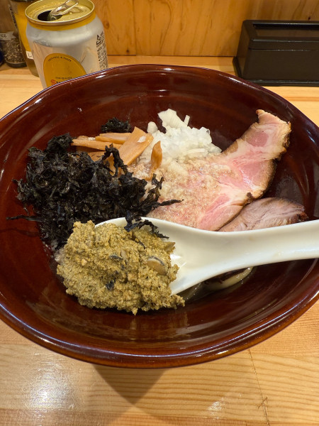 「背徳の牡蠣煮干背脂まぜそば」@らーめん廣澤の写真