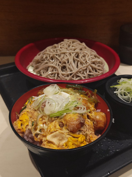 「【期間限定】ミニタコからねぎ玉丼セット（もりそば）」@名代 富士そば 市ヶ谷五番町店の写真