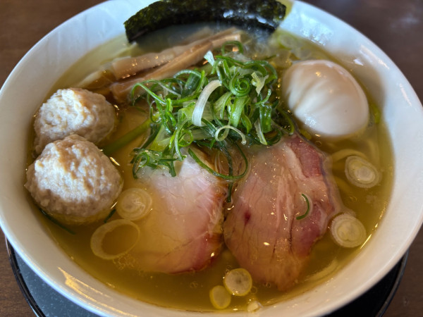 「虎徹そば（塩）＋特上盛」@麺や 虎徹の写真