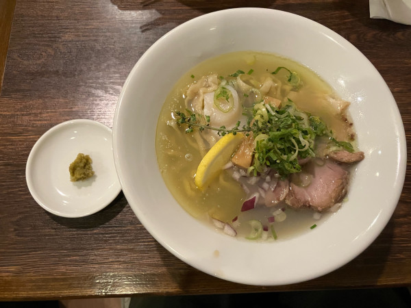 「【限定】帆立の金の塩そば(ピロ麺・麺固め・ゆず胡椒)+茶漬けセッ」@麺屋 真心の写真