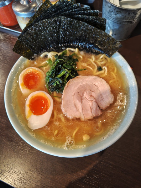 「ラーメン並+のり+味玉」@横浜家系らーめん いずみ家の写真