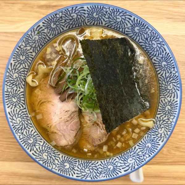 「醤油らー麺」@麺屋 つるるの写真