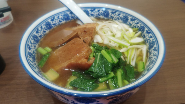 「豚角煮麺と半チャーハン税抜８５０円」@中国料理 祥龍房 飯能南口店の写真