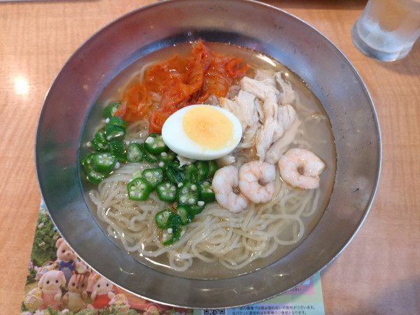 「海老と蒸し鶏のコク旨冷麺890円」@ガスト 戸塚店の写真