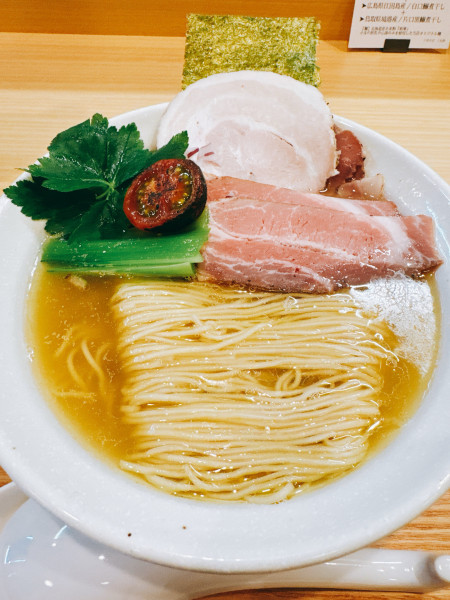 「特中華 貝と煮干し塩」@中華そば うお静の写真